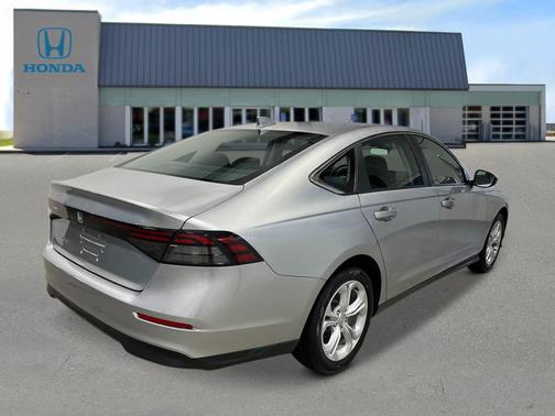 2025 Honda Accord LX 1.5T