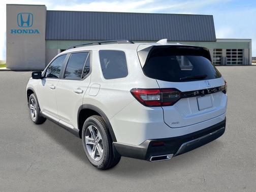 Platinum White Pearl 2026 Honda Pilot EX-L