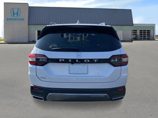 Platinum White Pearl 2026 Honda Pilot EX-L