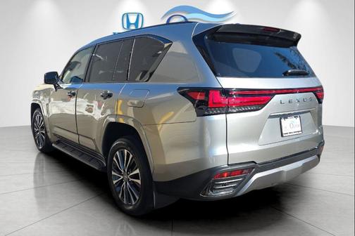 2024 Lexus LX 600 Premium