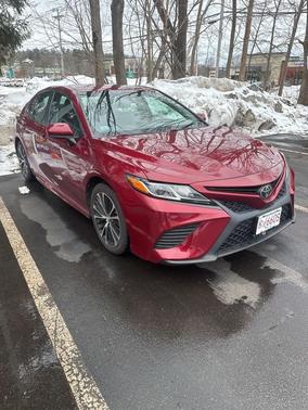 2018 Toyota Camry SE