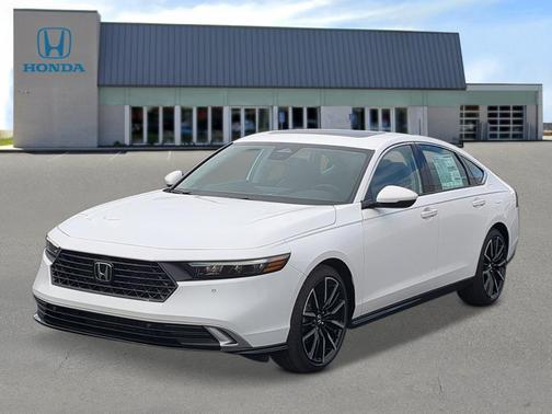 Platinum White Pearl 2026 Honda Accord Hybrid Touring