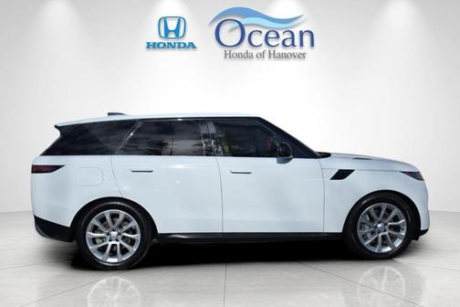 2024 Land Rover Range Rover Sport SE