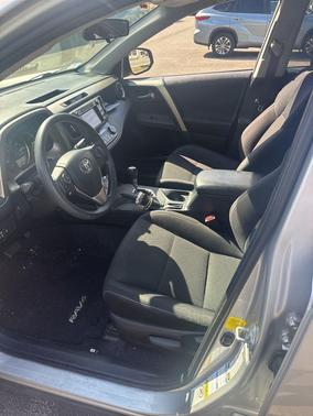 Classic Silver Metallic 2015 Toyota RAV4 XLE