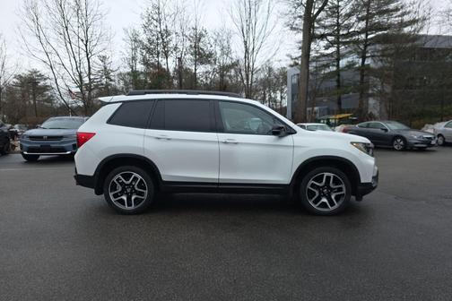 2023 Honda Passport AWD Elite