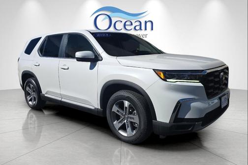 2023 Honda Pilot AWD EX-L 8 Passenger