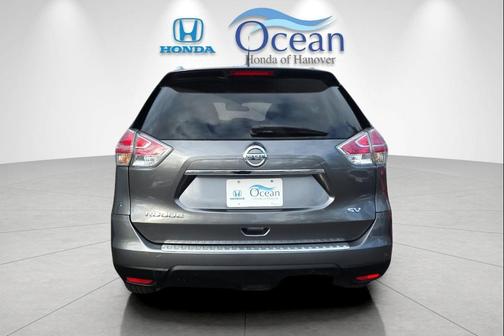 Gun Metallic 2015 Nissan Rogue SV