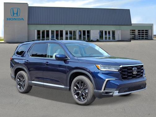 2025 Honda Pilot Touring 8-Passenger