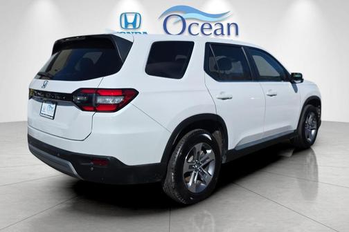 2023 Honda Pilot AWD EX-L 7 Passenger