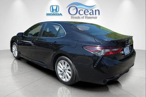 Midnight Black Metallic 2023 Toyota Camry SE