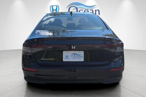 Crystal Black Pearl 2025 Honda Accord LX 1.5T