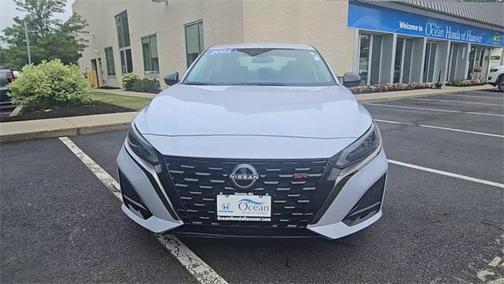 2025 Nissan Altima SR FWD