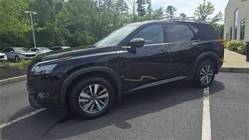 2024 Nissan Pathfinder SL 4WD