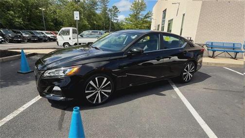 2022 Nissan Altima SR FWD