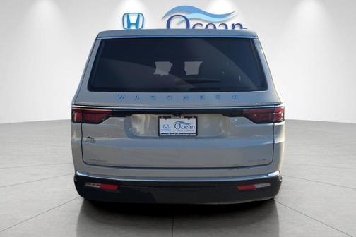 2022 Jeep Wagoneer Series III 4x4