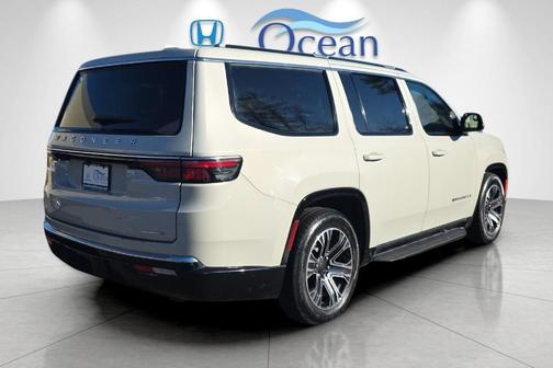 2022 Jeep Wagoneer Series III 4x4