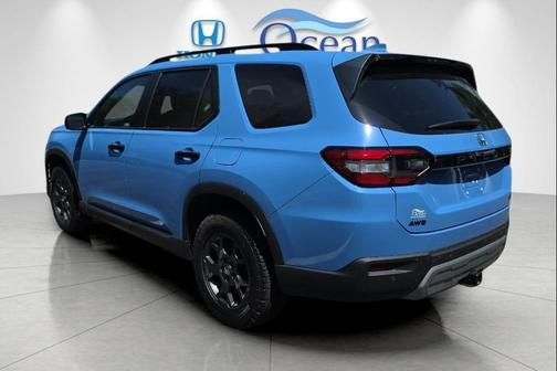 Diffused Sky Pearl 2025 Honda Pilot TrailSport