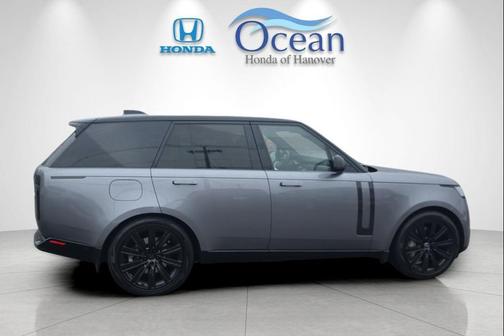 2023 Land Rover Range Rover P530 SE