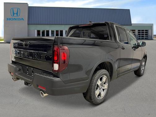 Crystal Black Pearl 2026 Honda Ridgeline RTL