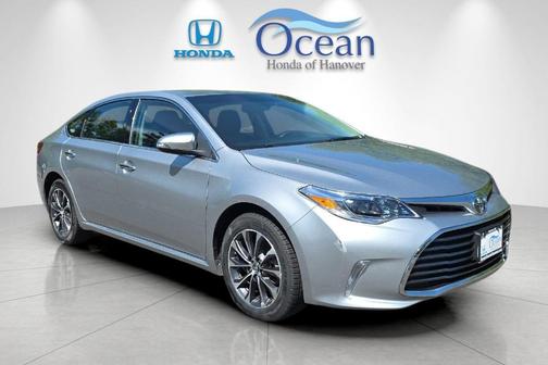 Celestial Silver Metallic 2016 Toyota Avalon XLE