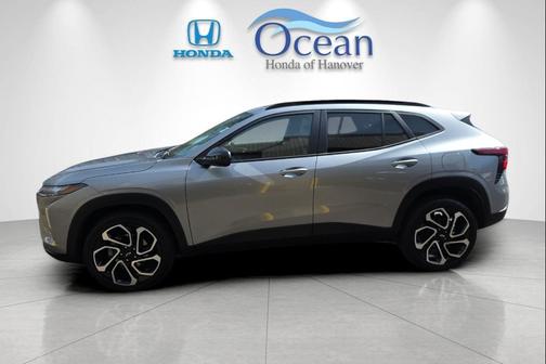 Sterling Gray Metallic 2024 Chevrolet Trax FWD 2RS