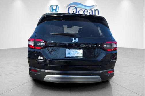 2023 Honda Pilot AWD EX-L 7 Passenger