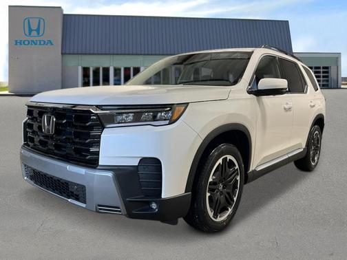 Platinum White Pearl 2026 Honda Pilot Touring 8-Passenger