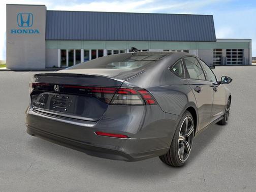 Meteorite Gray Metallic 2026 Honda Accord SE