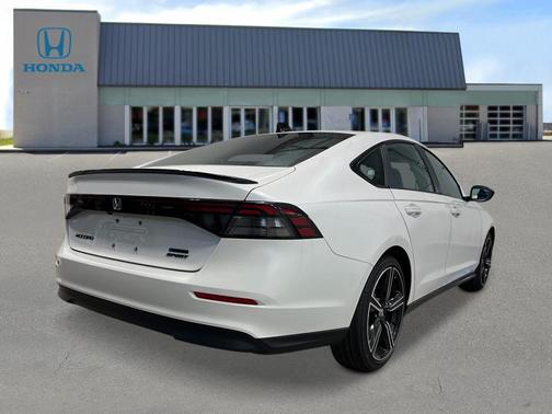 Platinum White Pearl 2026 Honda Accord Hybrid Sport