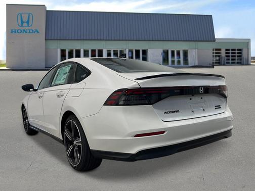 Platinum White Pearl 2026 Honda Accord Hybrid Sport
