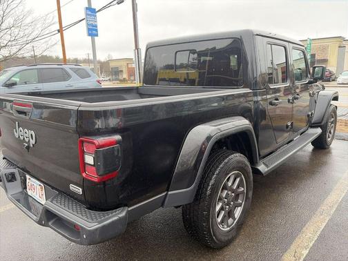 2020 Jeep Gladiator Overland