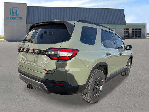 2026 Honda Pilot TrailSport