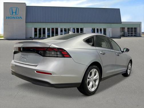 2025 Honda Accord LX 1.5T