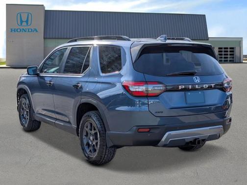 2026 Honda Pilot TrailSport