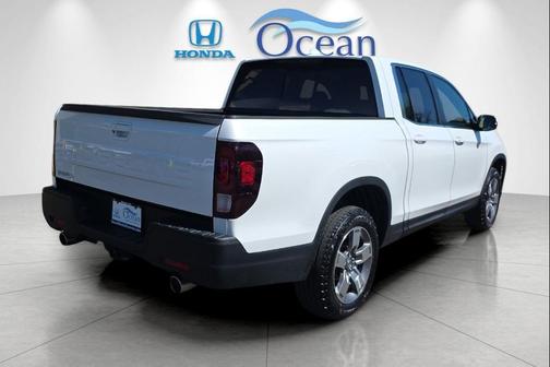 Platinum White Pearl 2024 Honda Ridgeline RTL