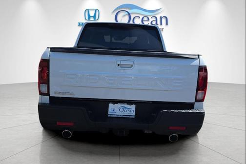Platinum White Pearl 2024 Honda Ridgeline RTL