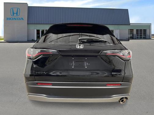 Crystal Black Pearl 2026 Honda HR-V AWD Sport