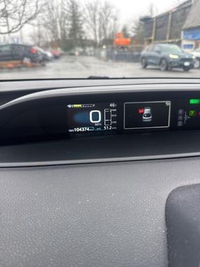 2021 Toyota Prius LE