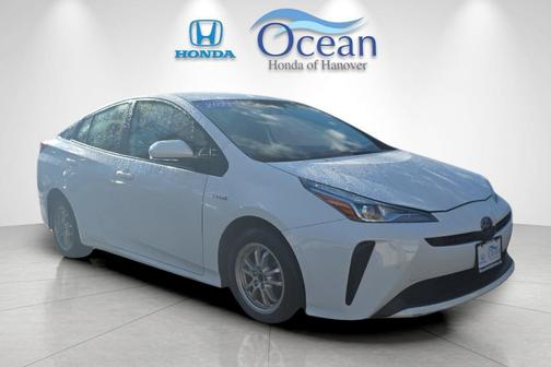 2021 Toyota Prius LE