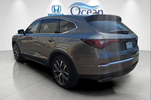 Liquid Carbon Metallic 2024 Acura MDX Technology Package