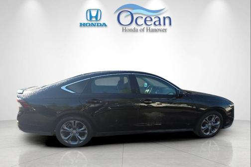 Crystal Black Pearl 2024 Honda Accord EX