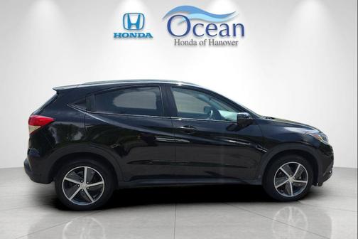 Crystal Black Pearl 2022 Honda HR-V EX