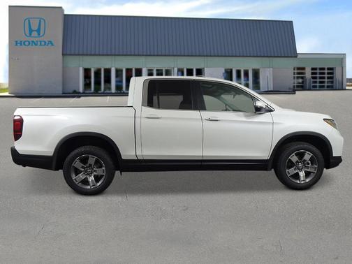 Platinum White Pearl 2026 Honda Ridgeline RTL