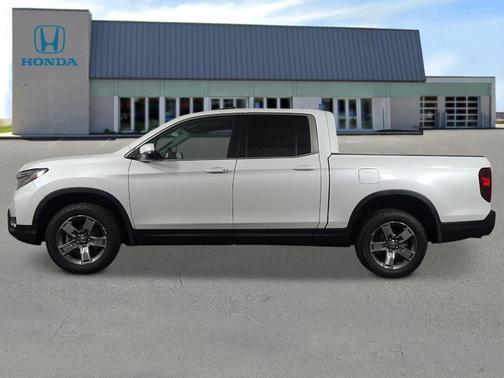 Platinum White Pearl 2026 Honda Ridgeline RTL