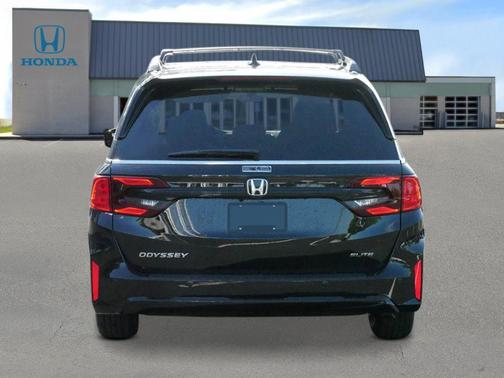Crystal Black Pearl 2026 Honda Odyssey Elite