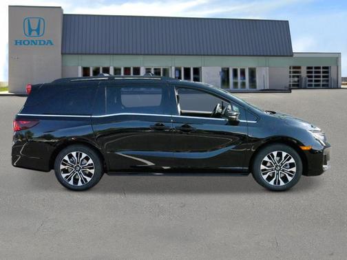 Crystal Black Pearl 2026 Honda Odyssey Elite