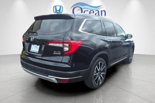 Crystal Black Pearl 2019 Honda Pilot Elite