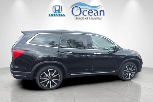 Crystal Black Pearl 2019 Honda Pilot Elite