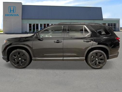 Crystal Black Pearl 2026 Honda Pilot Black Edition