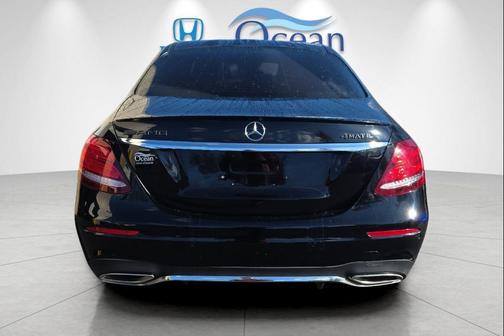 2017 Mercedes-Benz E-Class 4MATIC